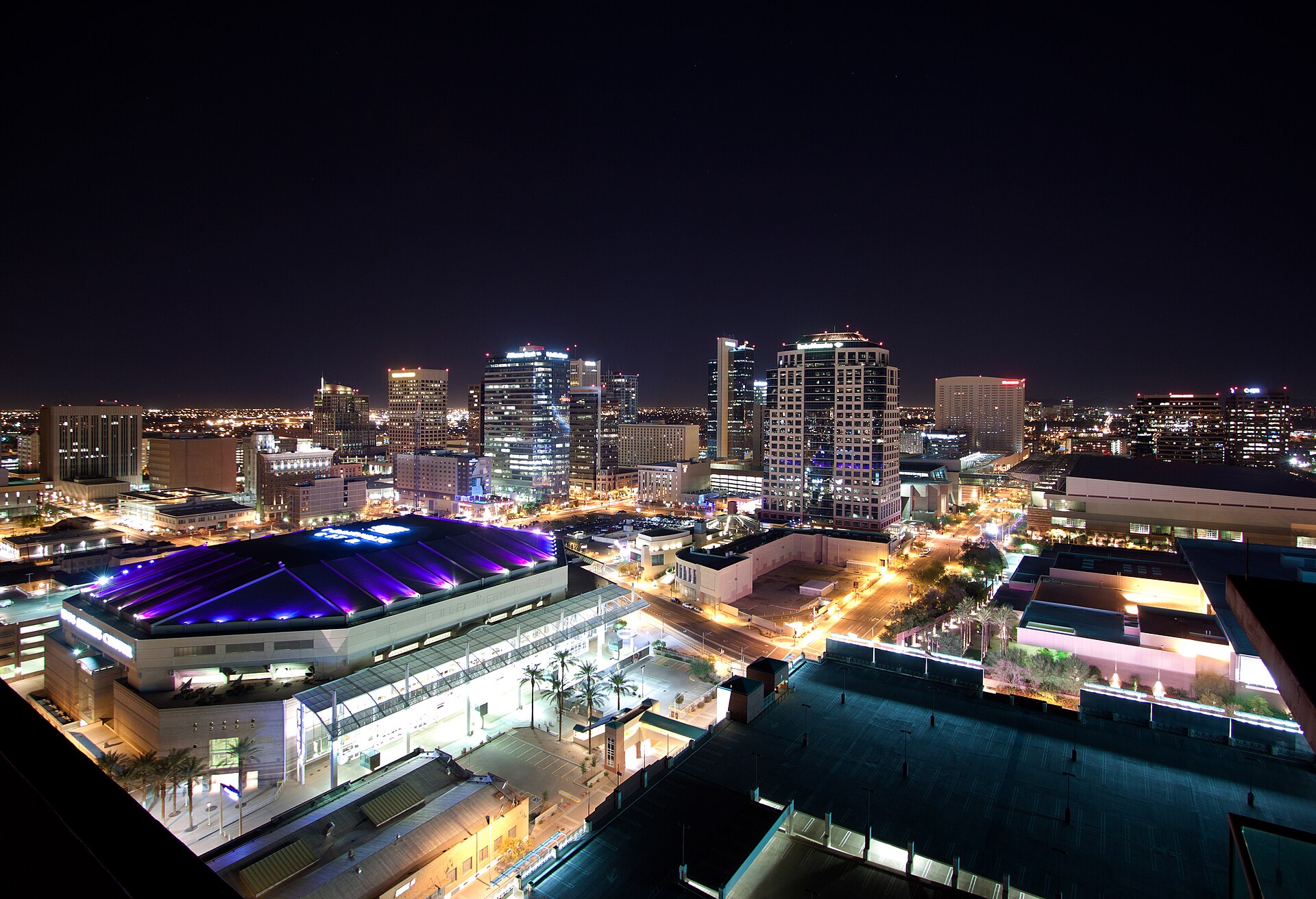 Downtown Phoenix gets a new hotel and spa this month