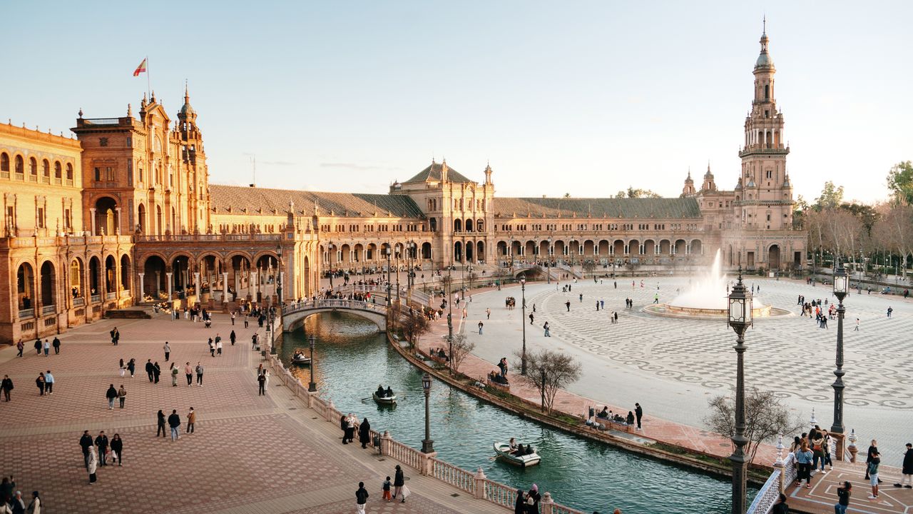 Seville's Best Bars: Flamenco, Jazz & Rooftops