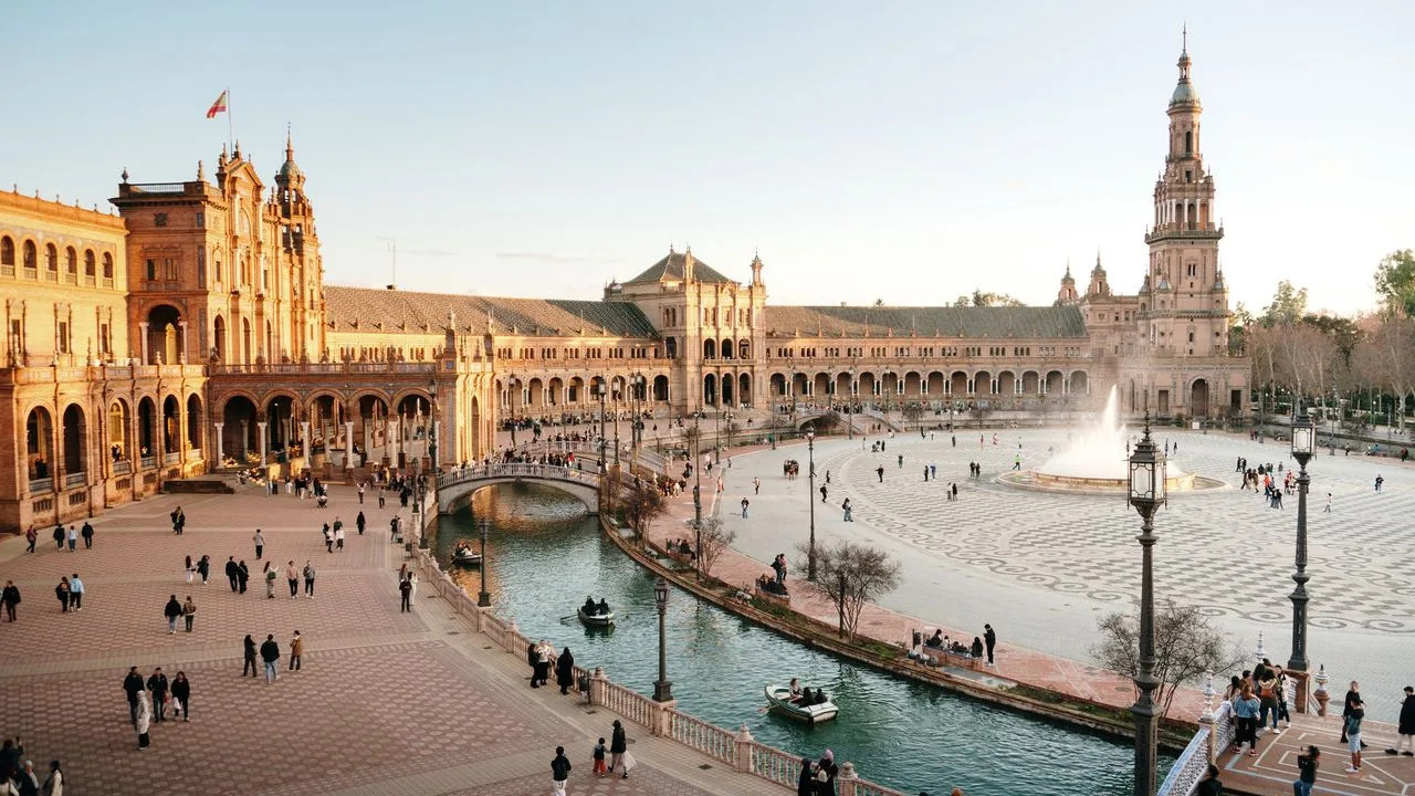 Seville's Best Bars: Flamenco, Jazz & Rooftops