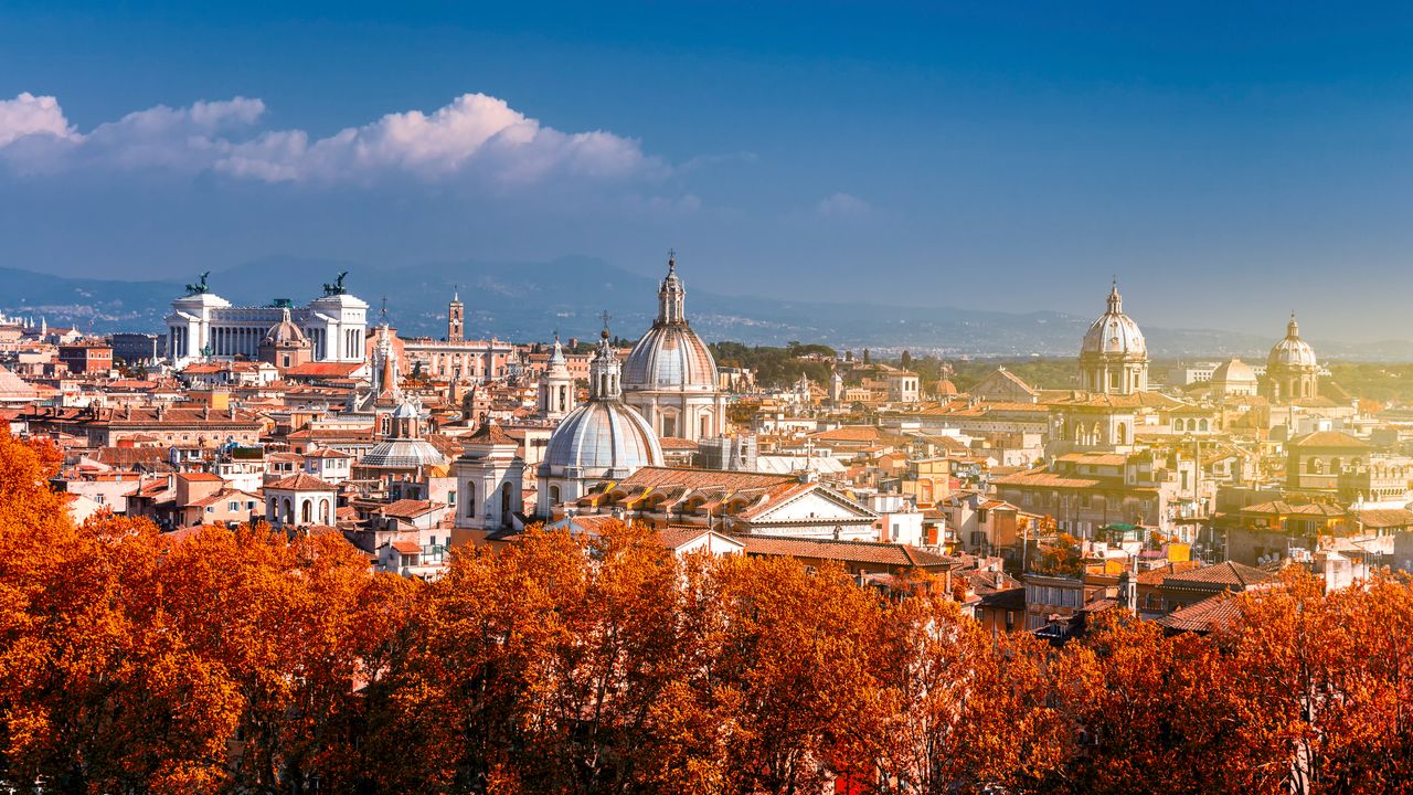 Top Fall Travel Deals to Book Now