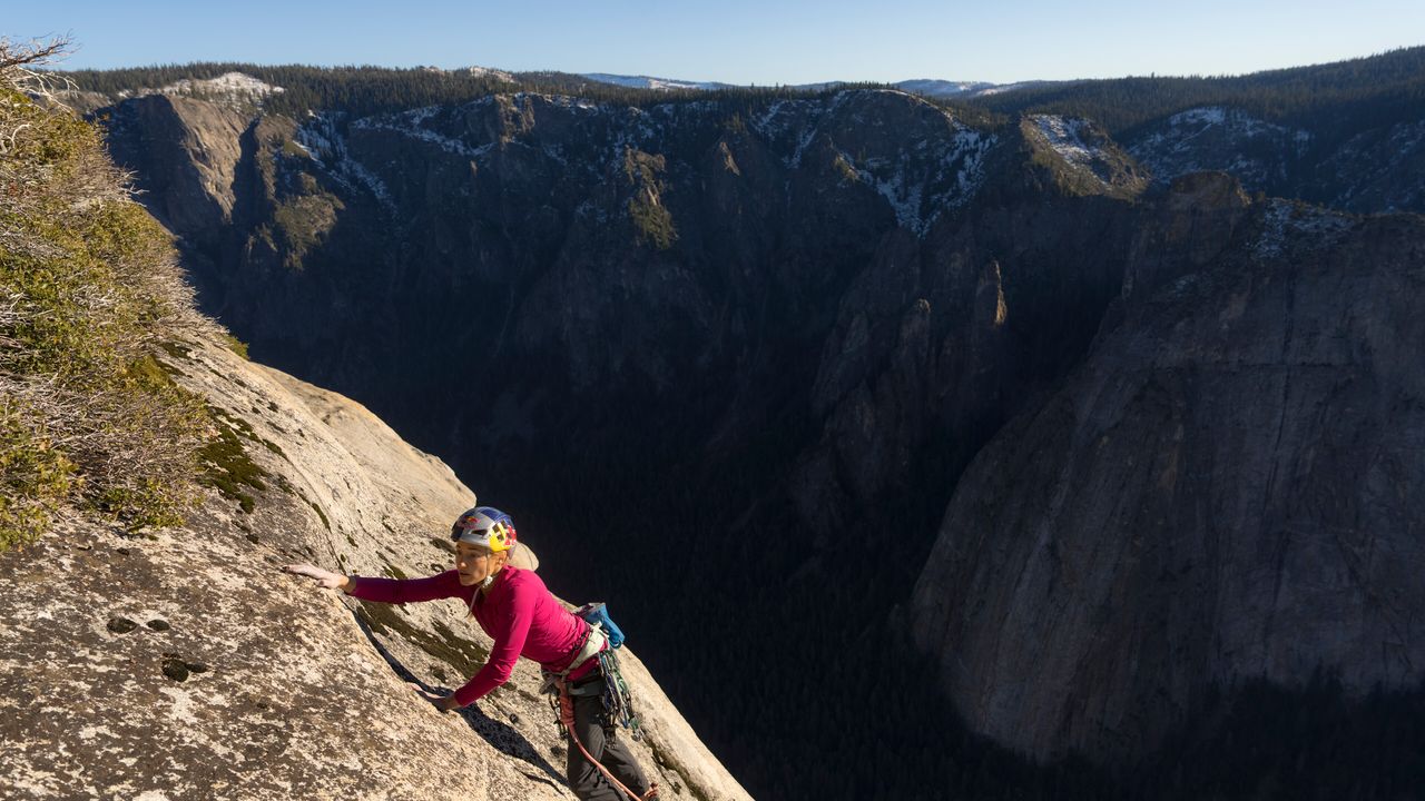 Sasha DiGiulian: First Woman on Yosemite’s Platinum Wall